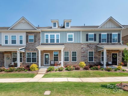 5432 Kinsbridge Drive sold home in McEwen Village, Charlotte, NC