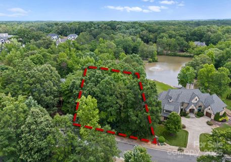 8234 Victoria Lake Drive sold home in Victoria Lake, Waxhaw, NC