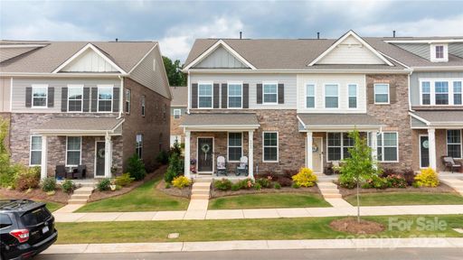 5440 Kinsbridge Drive sold home in McEwen Village, Mint Hill, NC