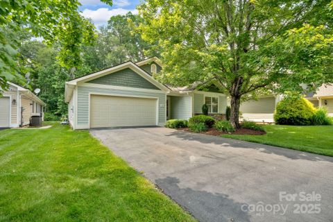 145 Fairway View Drive sold home in Etowah Golf Villas, Etowah, NC
