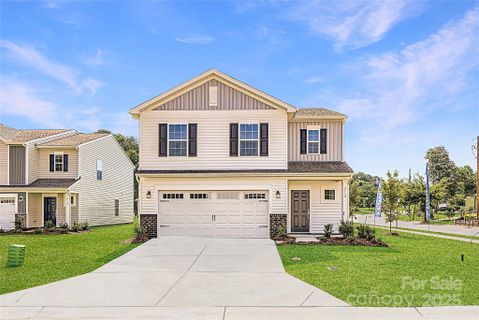 2118 Columbidae Lane sold home in Blackwood Creek, Gastonia, NC