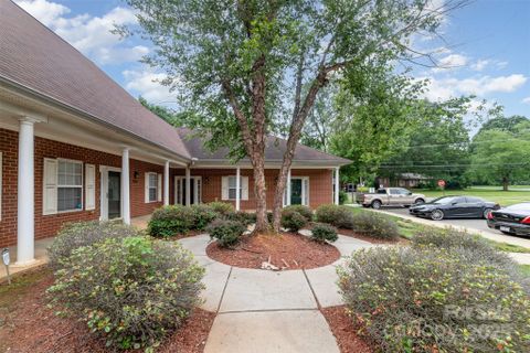 7012 Somerset Springs Drive sold home in Somerset Springs, Charlotte, NC