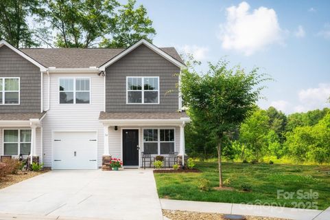54 Malcolm Court sold home in Hamrick Farms, Candler, NC