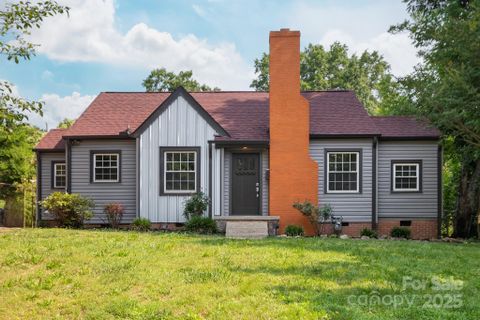 2628 Clydesdale Terrace sold home in Summit Hills, Charlotte, NC