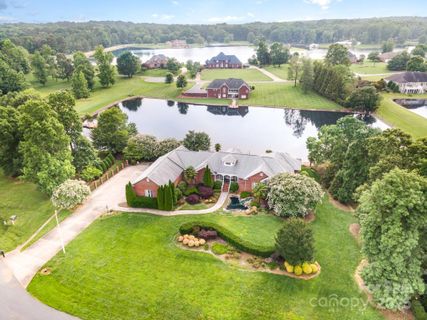 6823 Manatee Drive sold home in Lake Shore Estates, Concord, NC