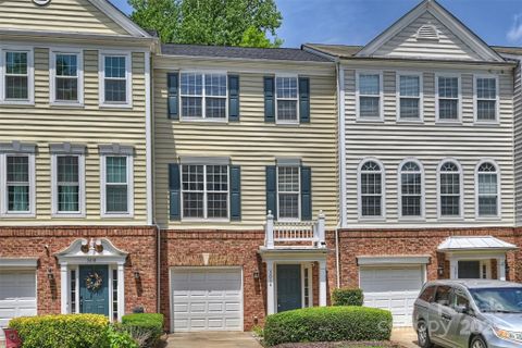 3014 Castleberry Court sold home in Magnolia Park, Charlotte, NC