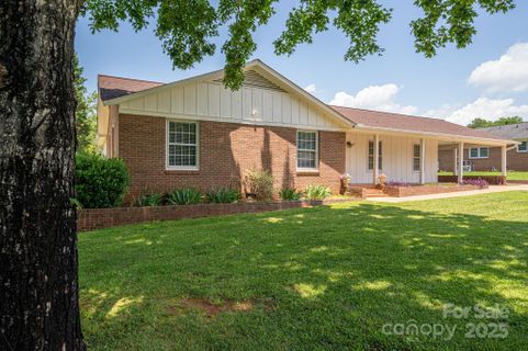 1613 Spangler Drive sold home in Eastway Heights, Shelby, NC