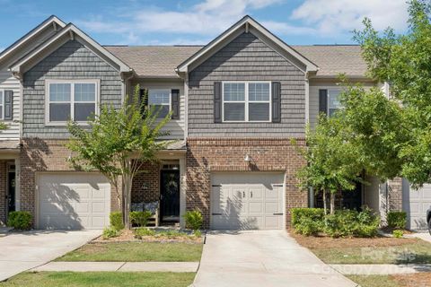 344 Kennebel Place