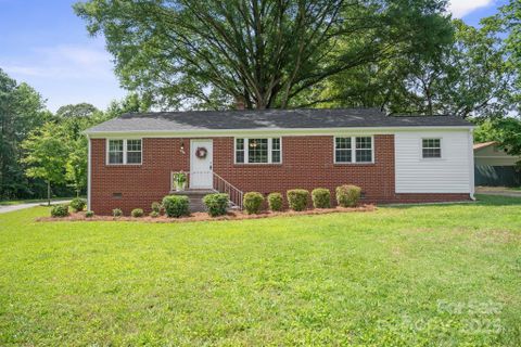346 Fieldstone Circle sold home in Ashley Park, Statesville, NC