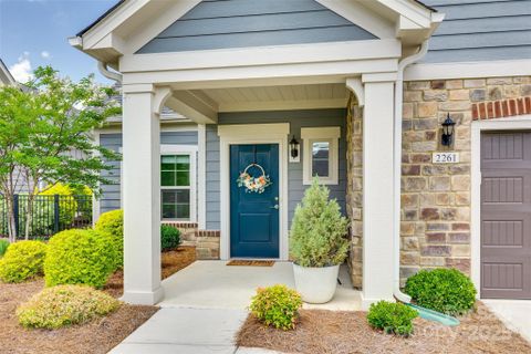 2261 Lincolnshire Lane sold home in The Courtyards At Wesley Chapel, Waxhaw, NC