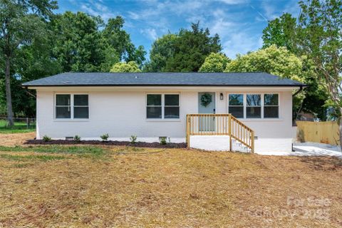 756 Logan Street sold home in Brookwood Terrace, Mooresville, NC