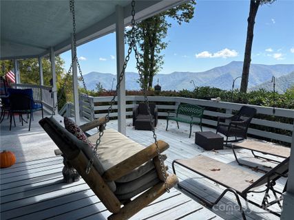 724 Pless Underwood Road sold home in Sheepback Mountain, Maggie Valley, NC