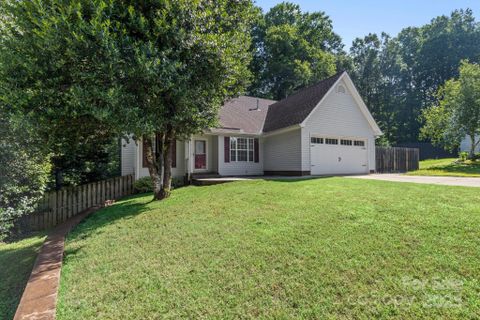 131 Canopy Court sold home in Bradford Glyn, Mooresville, NC