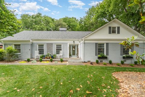 827 Ashwyn Drive