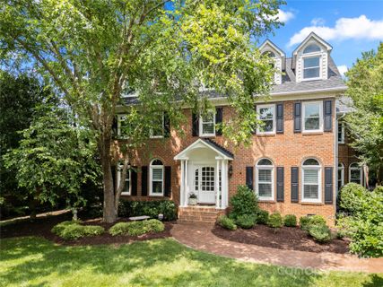 9529 Sardis Glen Drive sold home in Benton Woods, Matthews, NC