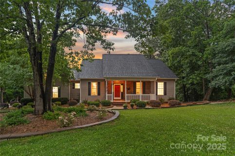 1912 Dawnhurst Lane sold home in Hunters Place, York, SC
