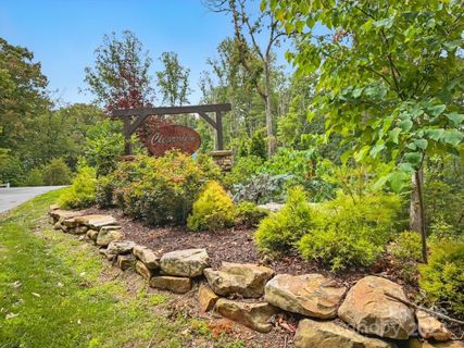 39 Ted Linn Drive sold home in Clearview, Fairview, NC