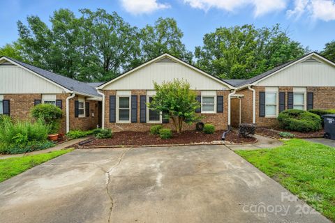656 Ne Camrose Circle sold home in Oakleaf, Concord, NC