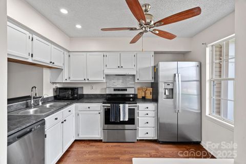 218 Water Oak Drive sold home in Parklake, Pineville, NC