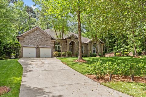 4025 Cherrybrook Drive sold home in Forestbrook, Mint Hill, NC