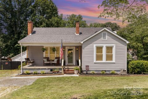 810 Maplewood Avenue sold home in Shady Brook, Kannapolis, NC