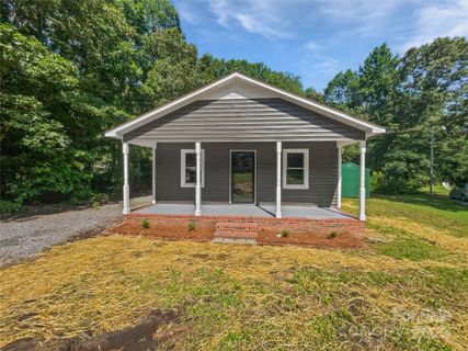 232 Branchwood Circle sold home in Ebenezer Village, Kings Mountain, NC