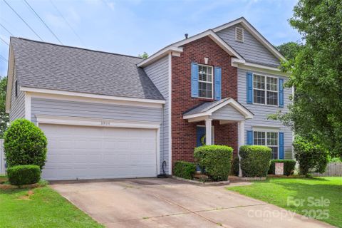 8904 Gerald Drive sold home in Sullivans Trace, Charlotte, NC