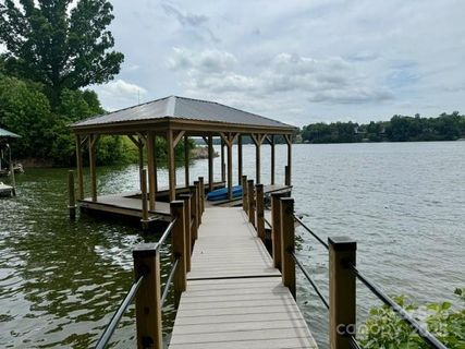 138 Island View Road sold home in Spring Shore, Statesville, NC