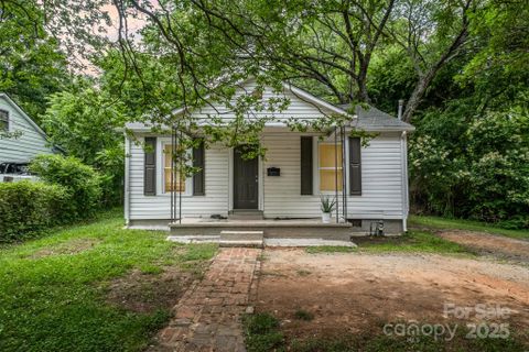 822 Cantwell Street