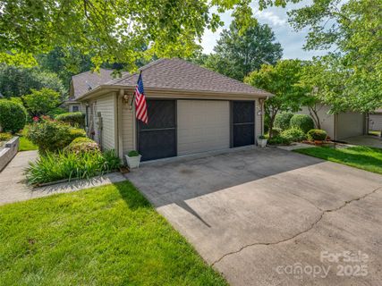 12 Tisha Lane sold home in The Willows, Hendersonville, NC