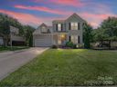 3301 Old Knobbley Oak Drive sold home in Gastonia, SC