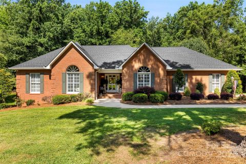 600 Queens Road sold home in Eastwood Park, Cherryville, NC