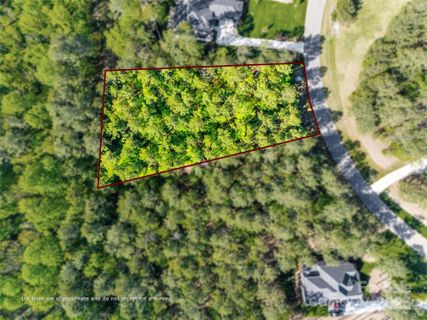 6025 Chimney Bluff Road active home in Riverchase Estates, Lancaster, SC