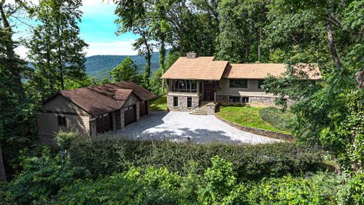 2045 Hogback Mountain Road sold home in Gillette Woods, Tryon, NC