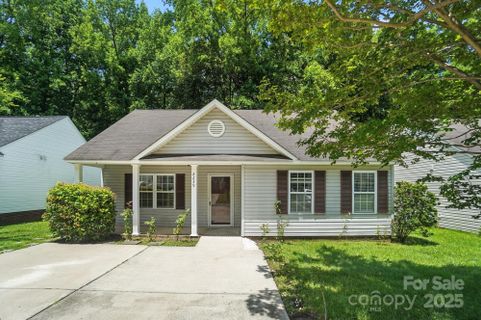 2239 Blue Hampton Lane sold home in The Hamptons, Charlotte, NC