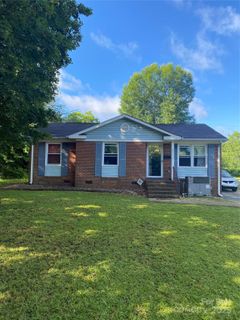 3774 Seaman Drive sold home in Clanton Park, Charlotte, NC