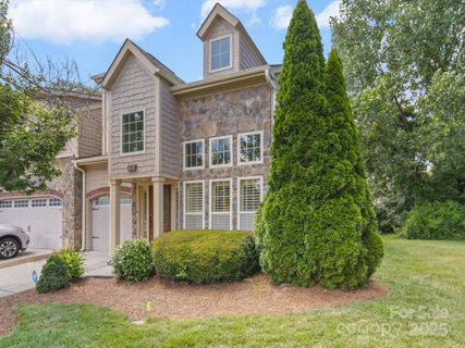 1169 Stuarts Landing Drive sold home in Stuarts Landing, Cramerton, NC