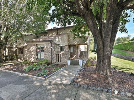 7916 Charter Oak Lane sold home in Treva Woods, Charlotte, NC
