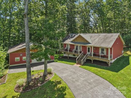 39 Catatoga Lane sold home in Cairens Ridge, Mills River, NC