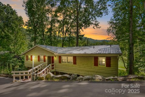 386 Country Club Drive