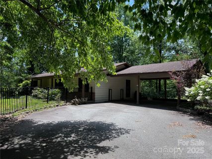 45 Dogwood Drive sold home in Gillette Woods, Tryon, NC