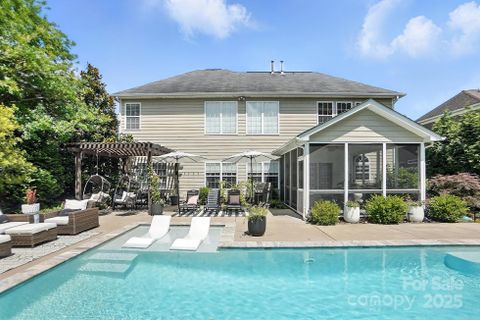 606 Vega Street
