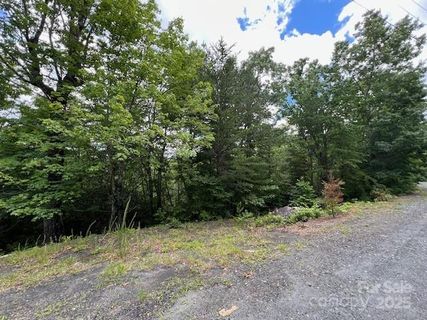 Lot 35a N Oakwood Drive active home in Linville Mountain Acres, Marion, NC