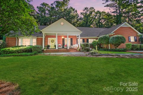 307 Dogwood Drive sold home in Woodland Park, Mount Holly, NC