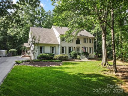 3717 Bounty Court sold home in Providence Woods, Matthews, NC