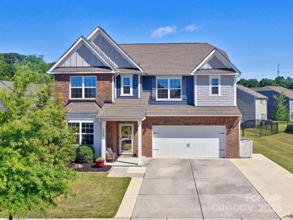 1324 Mona Vale Drive sold home in Arrington, Huntersville, NC