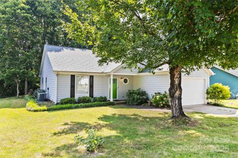 3004 Walsingham Court sold home in Ashley Farms, Matthews, NC