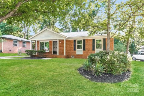 835 Carrington Drive sold home in Cherokee Forest, Charlotte, NC
