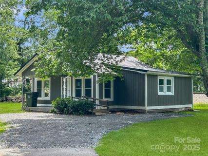 36 Graybark Court sold home in Grimball Park, Waynesville, NC