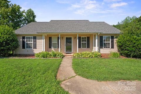 121 Gilcrest Lane sold home in Eastern Heights, Troutman, NC